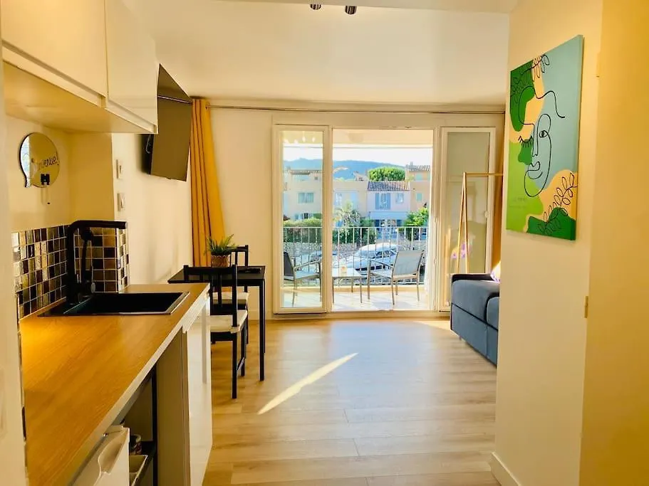 Interieur Neuf - Vue Superbe - Parking - Piscine Apartment Cogolin