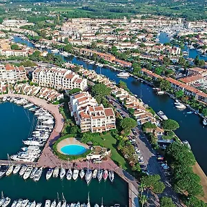 Logement Insolite Dans Le Golfe De Saint Tropez Botel